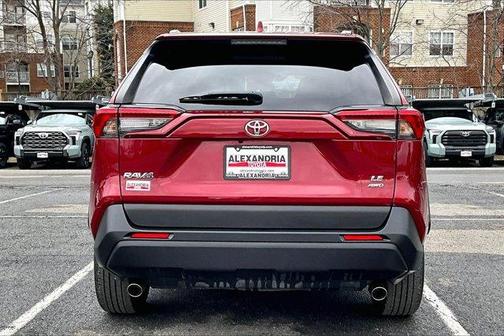 2021 Toyota RAV4 LE