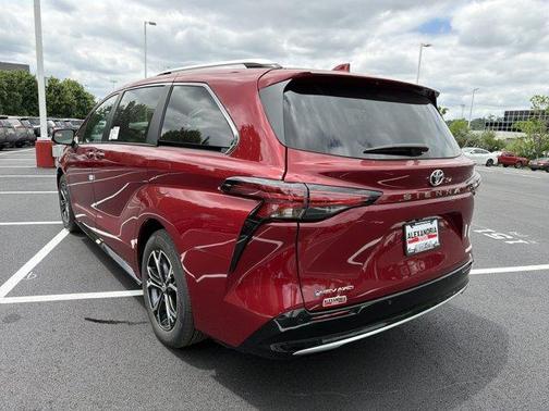 Ruby Flare Pearl 2026 Toyota Sienna Platinum 7 Passenger