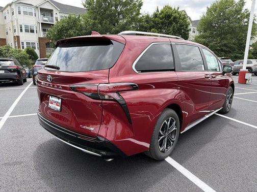 Ruby Flare Pearl 2026 Toyota Sienna Platinum 7 Passenger