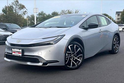 01L0 2026 Toyota Prius Plug-In Hybrid XSE