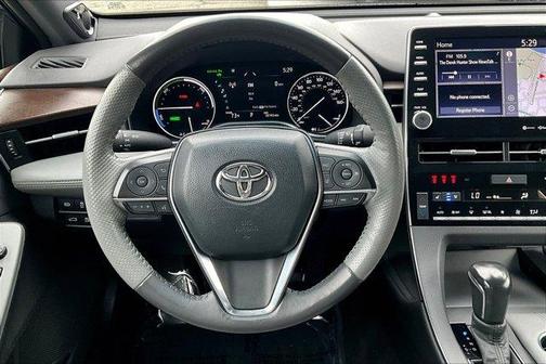 2022 Toyota Avalon Hybrid Limited