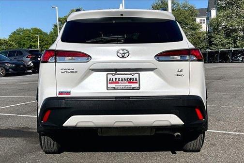 2024 Toyota Corolla Cross LE