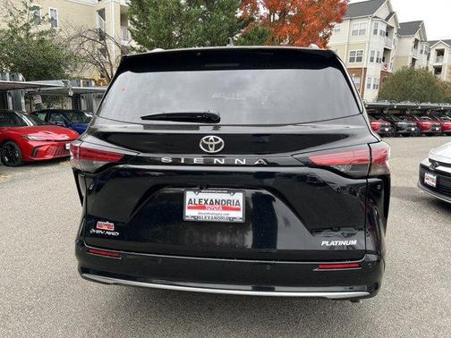 2026 Toyota Sienna 