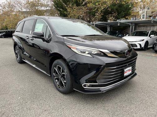 2026 Toyota Sienna 