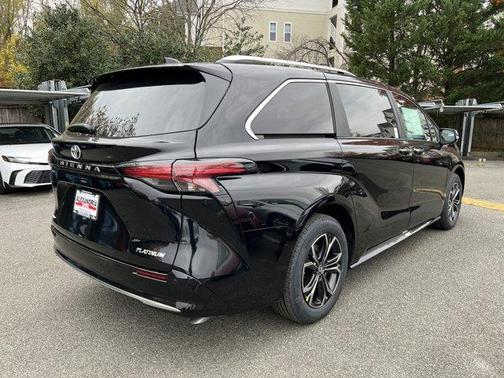2026 Toyota Sienna 