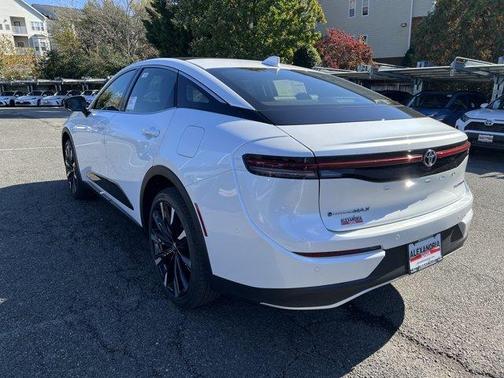 2026 Toyota Crown Platinum