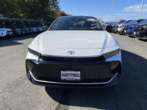 2026 Toyota Crown Platinum