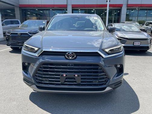 Storm 2026 Toyota Grand Highlander Platinum