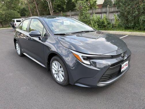 UNDERGROUND 2026 Toyota Corolla Hybrid LE