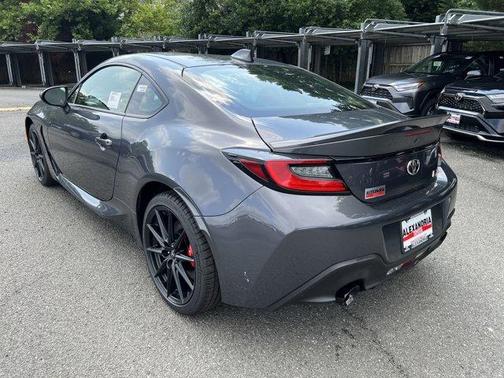 2025 Toyota GR86 Premium