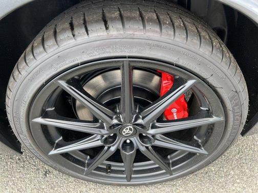 2025 Toyota GR86 Premium