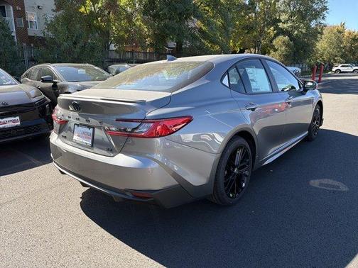 Metal 2026 Toyota Camry SE