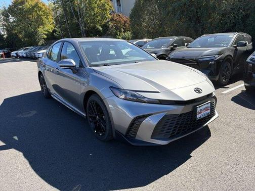 Metal 2026 Toyota Camry SE