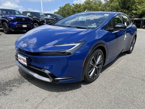 2025 Toyota Prius XLE