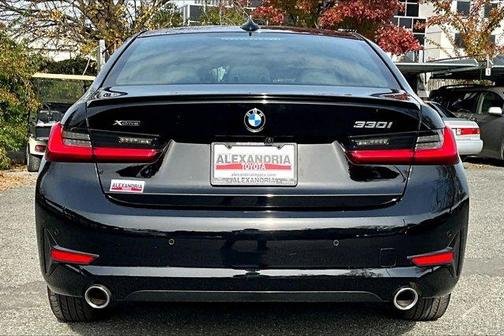 2021 BMW 330 i xDrive