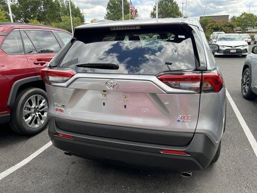 2025 Toyota RAV4 Hybrid XLE
