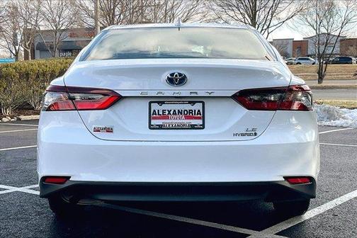 2024 Toyota Camry Hybrid LE
