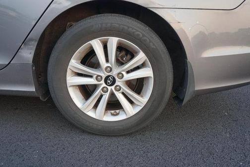 Harbor Gray Metallic 2012 Hyundai SONATA GLS