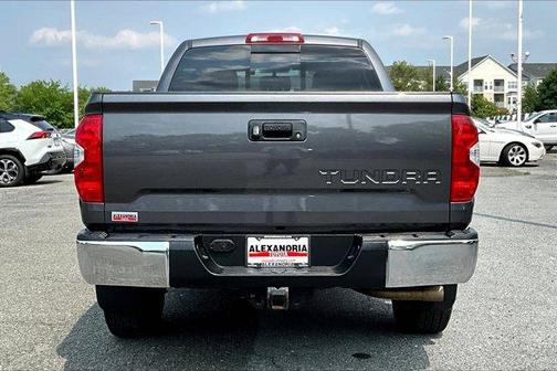 2017 Toyota Tundra SR5