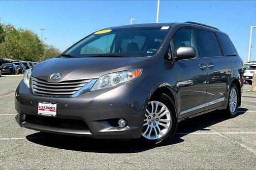 2015 Toyota Sienna XLE