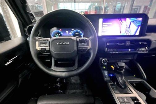 04V8 2025 Toyota Land Cruiser