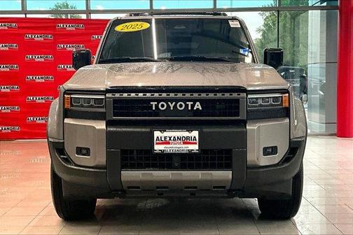 04V8 2025 Toyota Land Cruiser