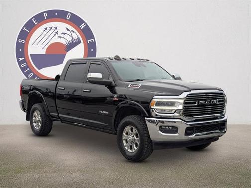 2021 RAM 2500 Laramie Crew Cab 4x4 64' Box