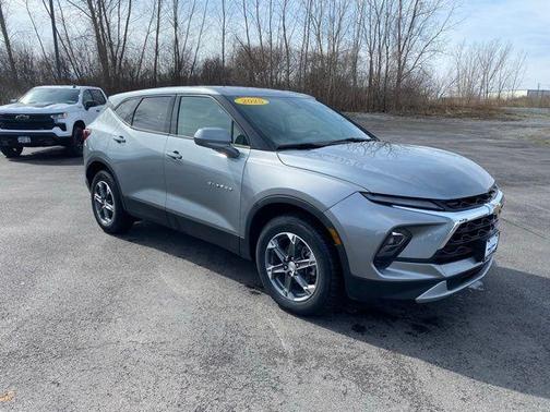 Sterling Gray Metallic 2025 Chevrolet Blazer LT