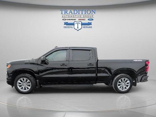 Black 2022 Chevrolet Silverado 1500 Custom