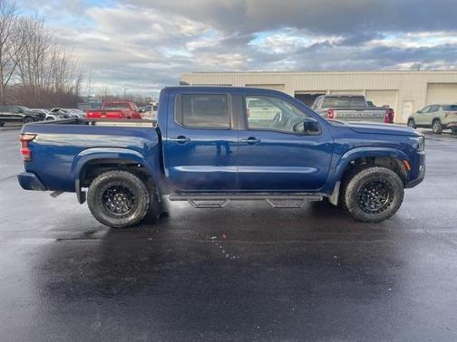 2022 Nissan Frontier SV