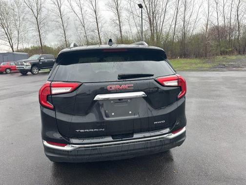 Ebony Twilight Metallic 2024 GMC Terrain SLT
