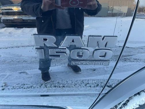 2022 RAM 1500 Classic SLT