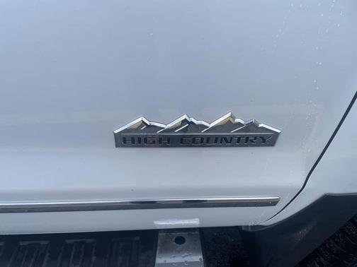 2016 Chevrolet Silverado 1500 High Country