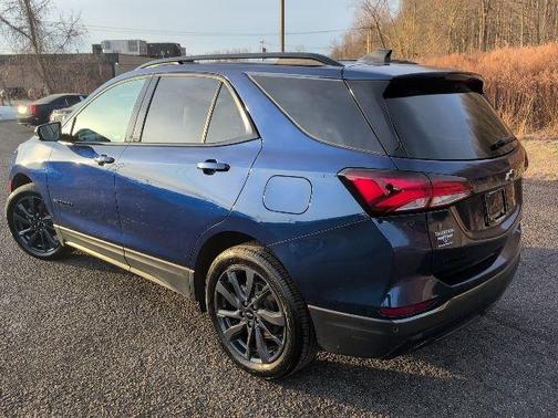 Blue Glow Metallic 2023 Chevrolet Equinox RS