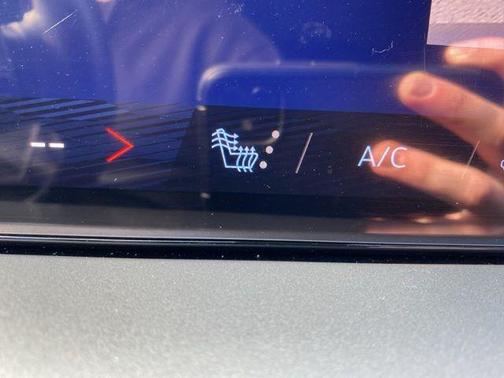 Lakeshore Blue Metallic 2025 Chevrolet Traverse LT