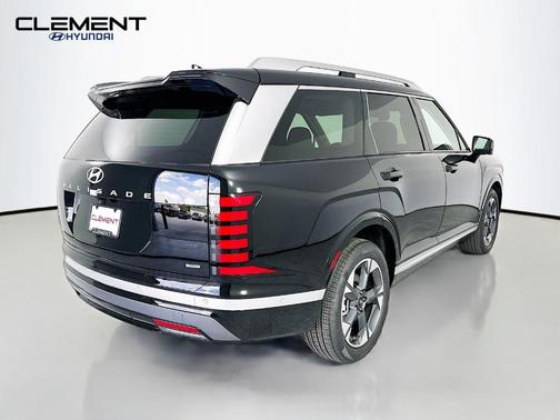 Abyss Black Pearl 2026 Hyundai Palisade Hybrid Limited