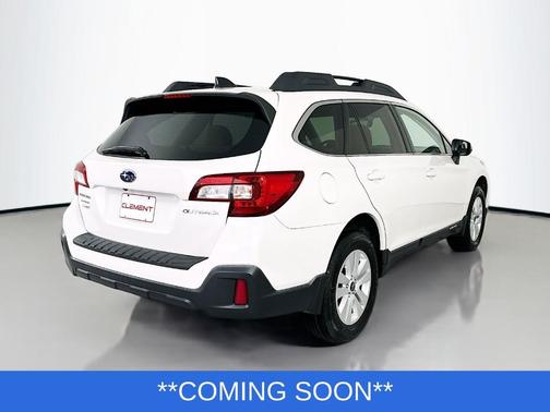 White 2019 Subaru Outback 2.5i Premium