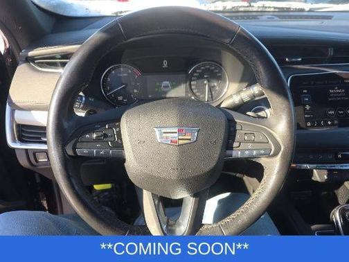 2021 Cadillac XT4 Premium Luxury