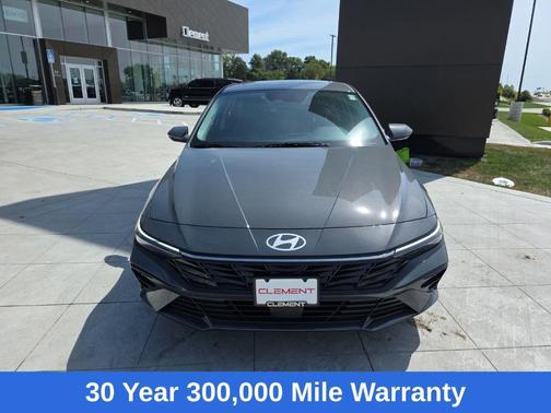 2025 Hyundai ELANTRA Limited