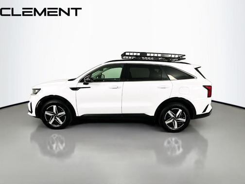Glacial White Pearl 2022 Kia Sorento S