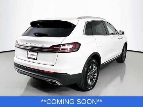 White Metallic 2022 Lincoln Nautilus Standard