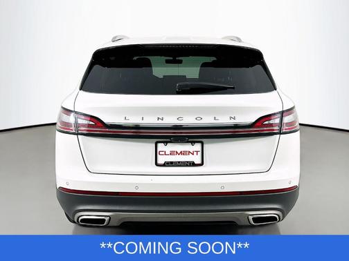 White Metallic 2022 Lincoln Nautilus Standard