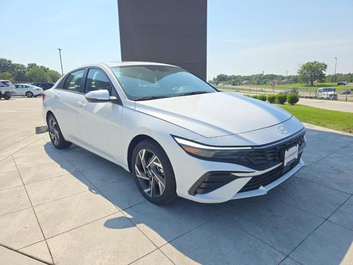 2025 Hyundai ELANTRA HEV Limited