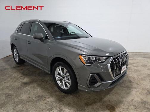 2022 Audi Q3 45 S line Premium