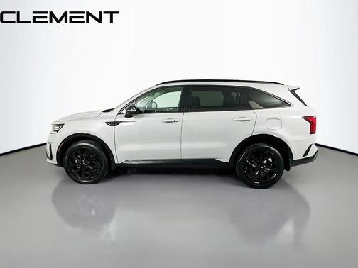Wolf Gray 2023 Kia Sorento SX