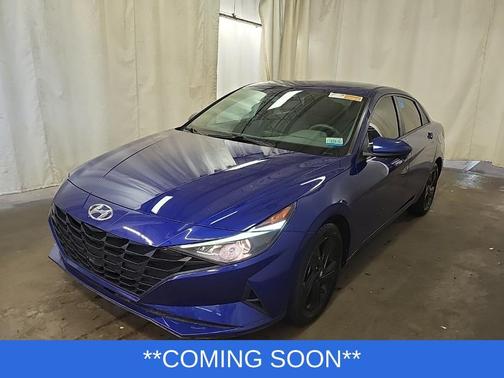 2022 Hyundai ELANTRA SEL