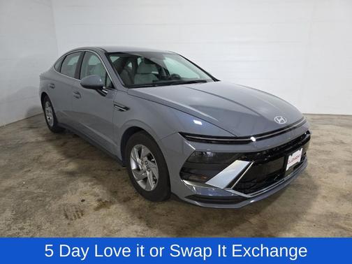 2025 Hyundai SONATA SE