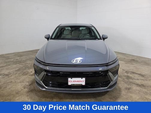 2025 Hyundai SONATA SE