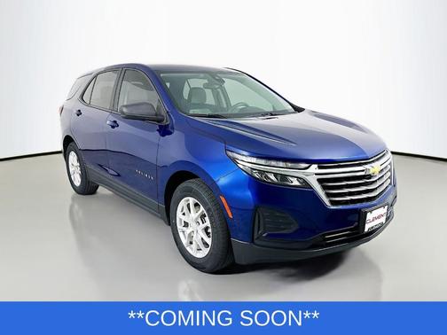Blue Glow Metallic 2022 Chevrolet Equinox LS