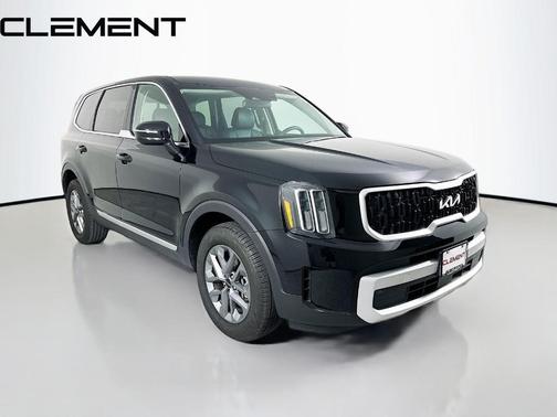 Ebony Black 2025 Kia Telluride LX